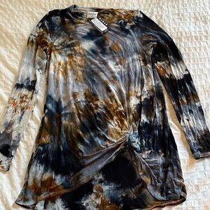 Dyetology Knotted Tunic Long Sleeved Size S NWT